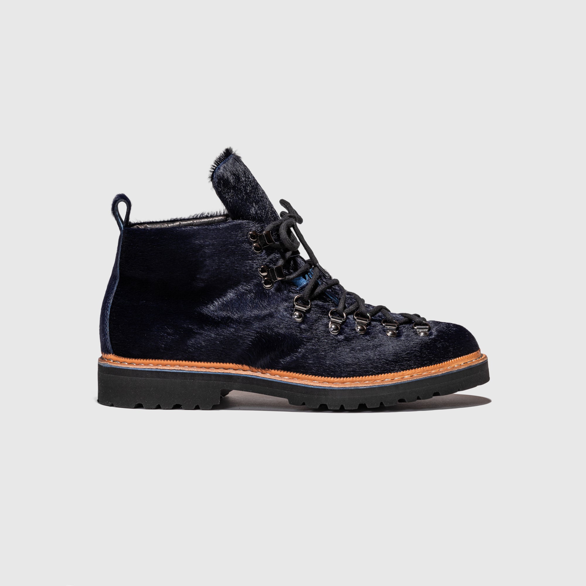 M-120 BOOT NAVY PONY HAIR X PACKER