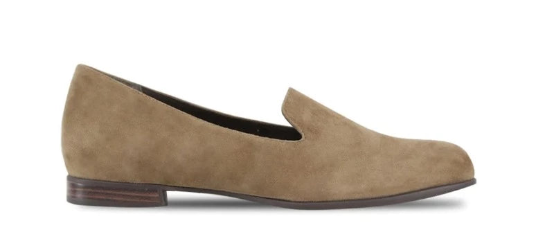 Munro Elena Fawn Suede Slip-on (Women)