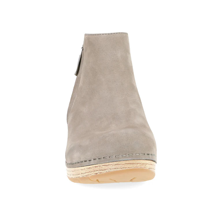 Dansko Women's Lizanne Pull-Up Boot - Taupe Milled Nubuck