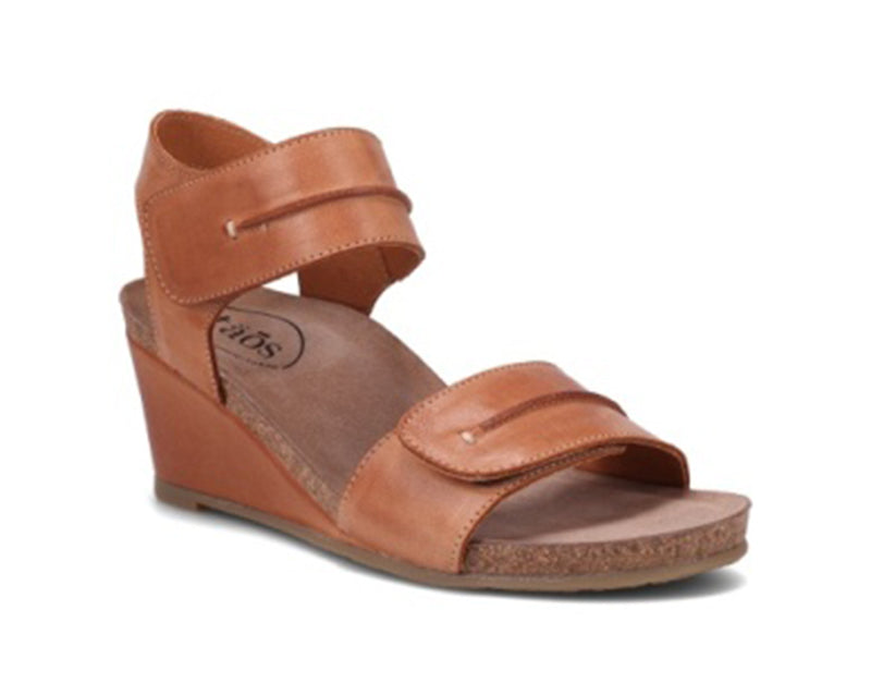 Taos Reason Caramel Leather Sandal (Women)