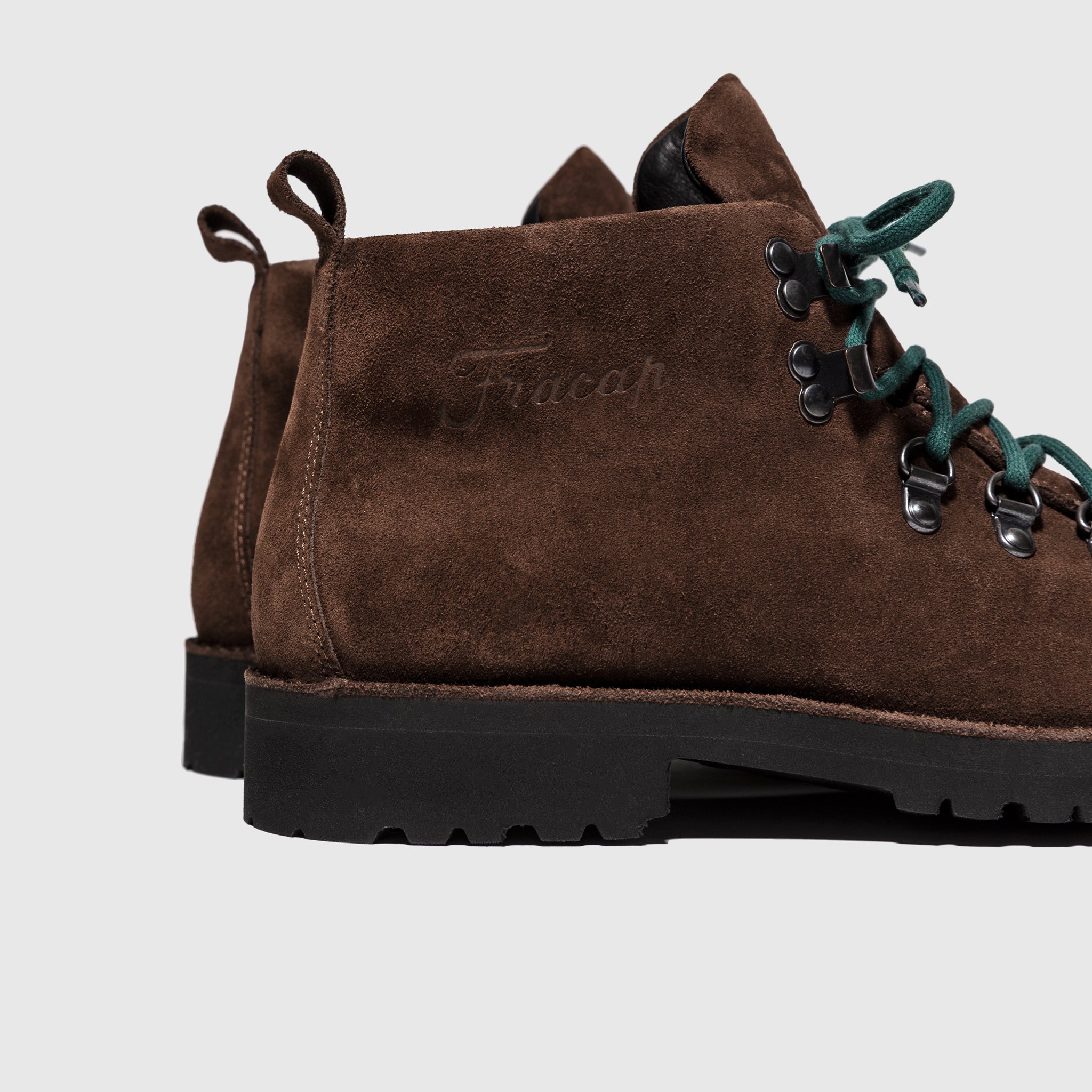 M120 BOOTS CHOCOLATE X PACKER