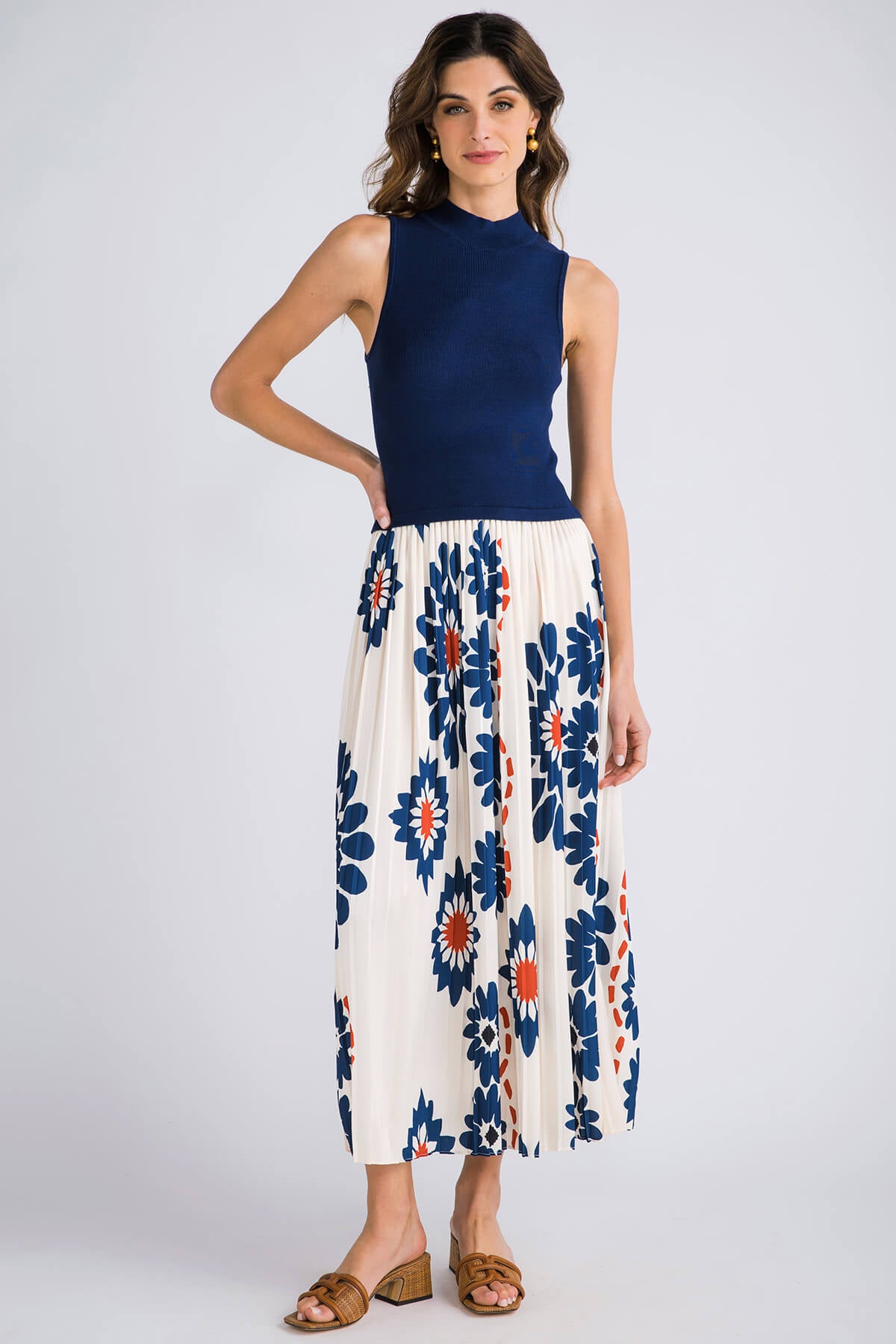 Skies Are Blue Sleeveless Printed Pleated Midi Dress