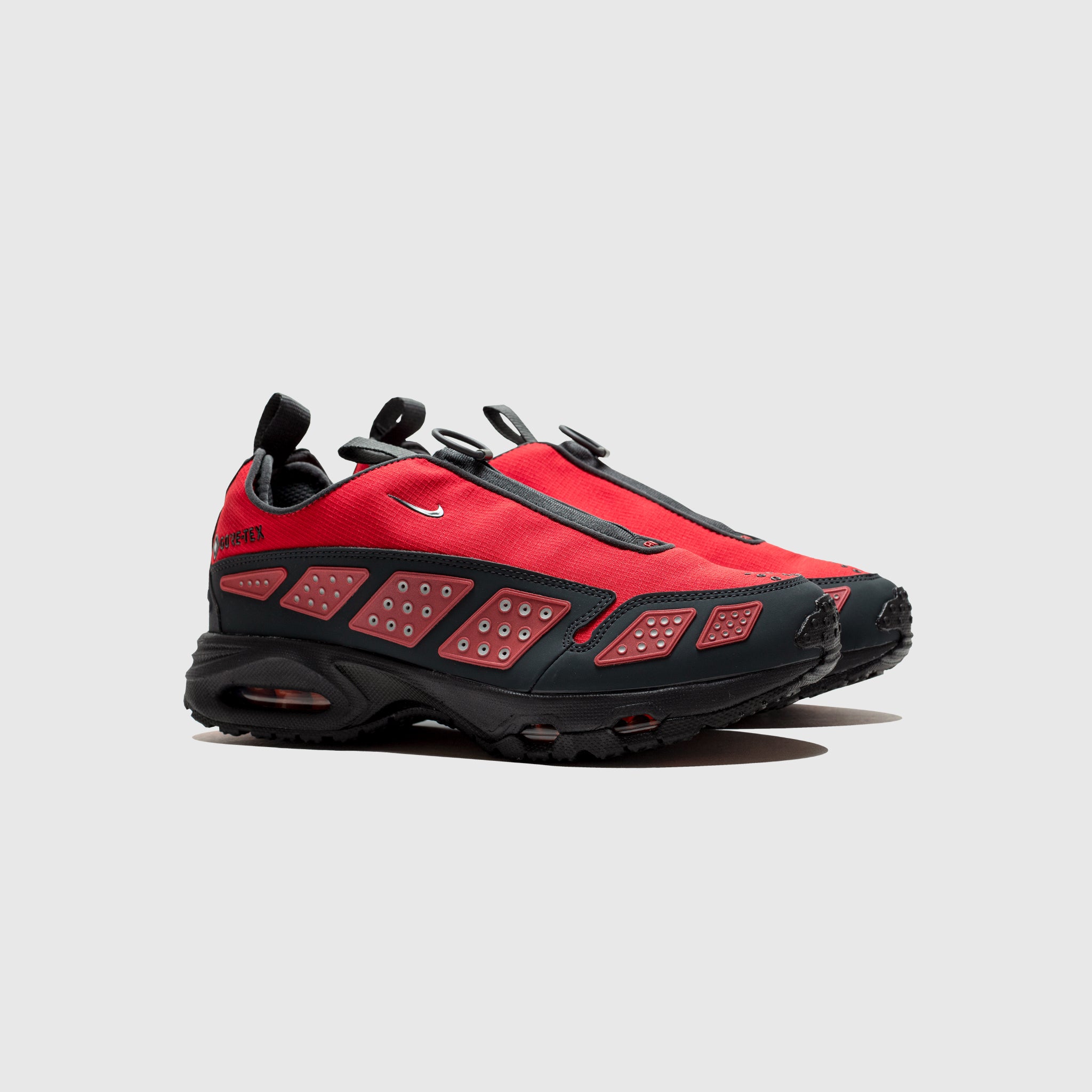 WMNS AIR MAX SUNDER GTX HYPER CRIMSON