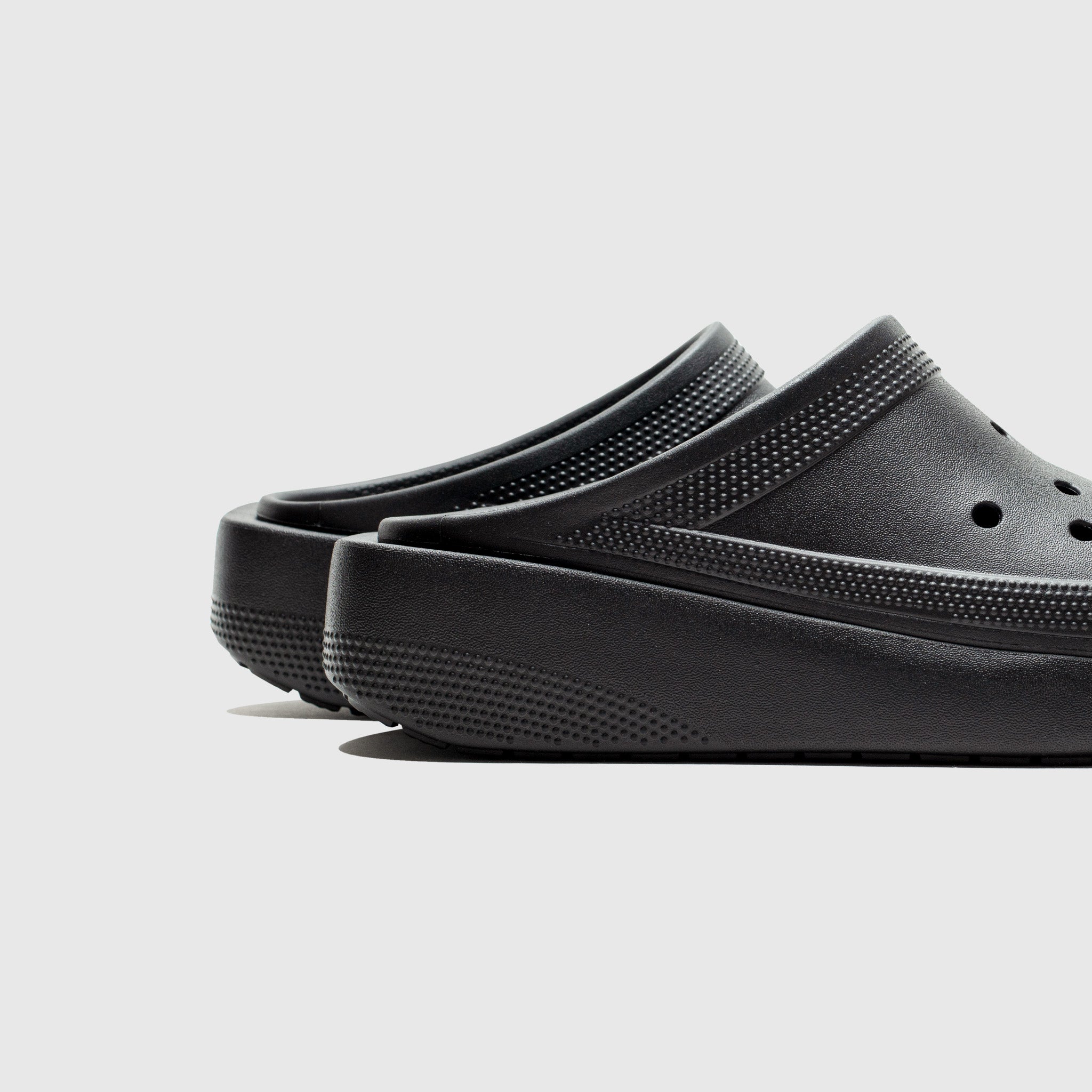 CLASSIC BLUNT TOE CLOG BLACK