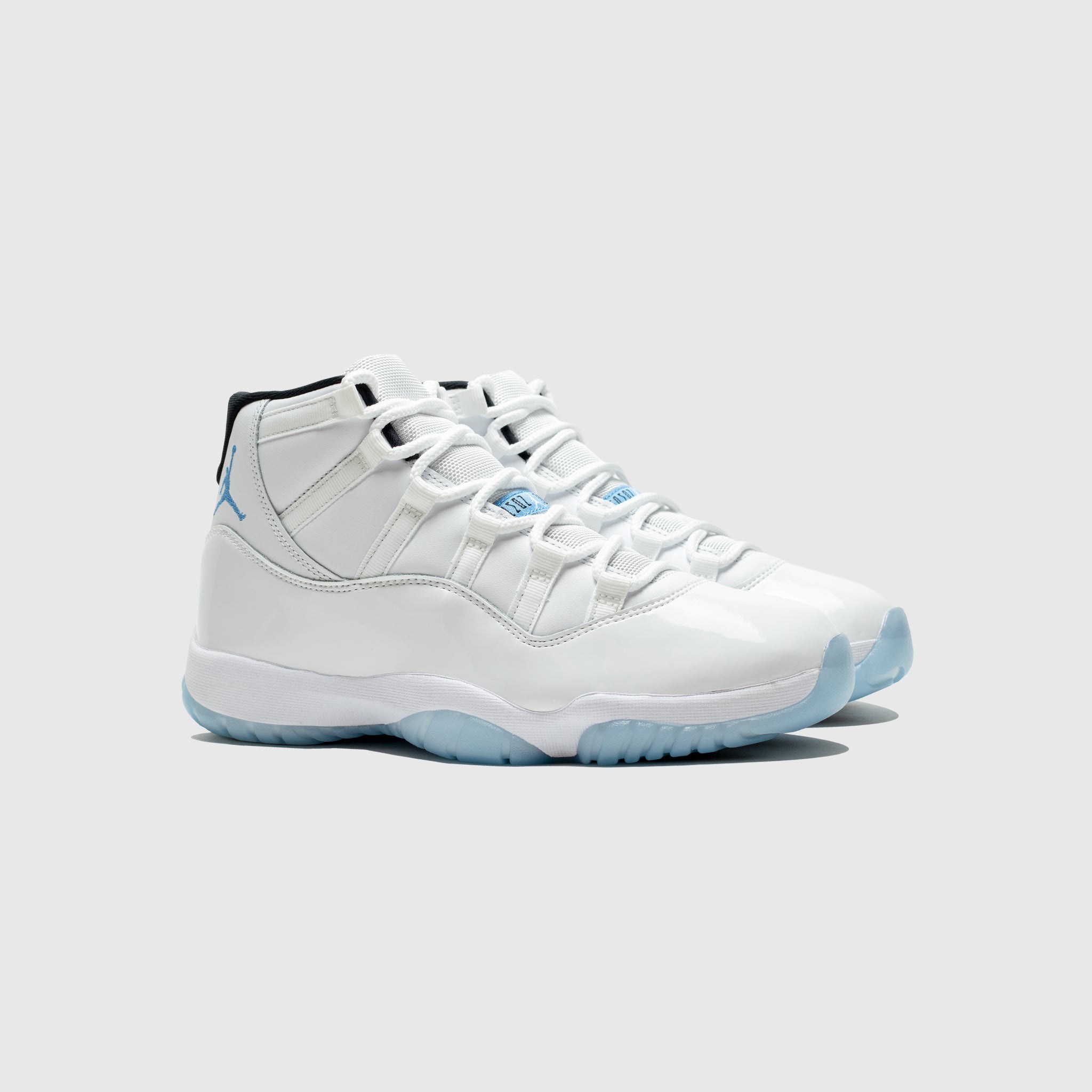 AIR JORDAN 11 RETRO LEGEND BLUE