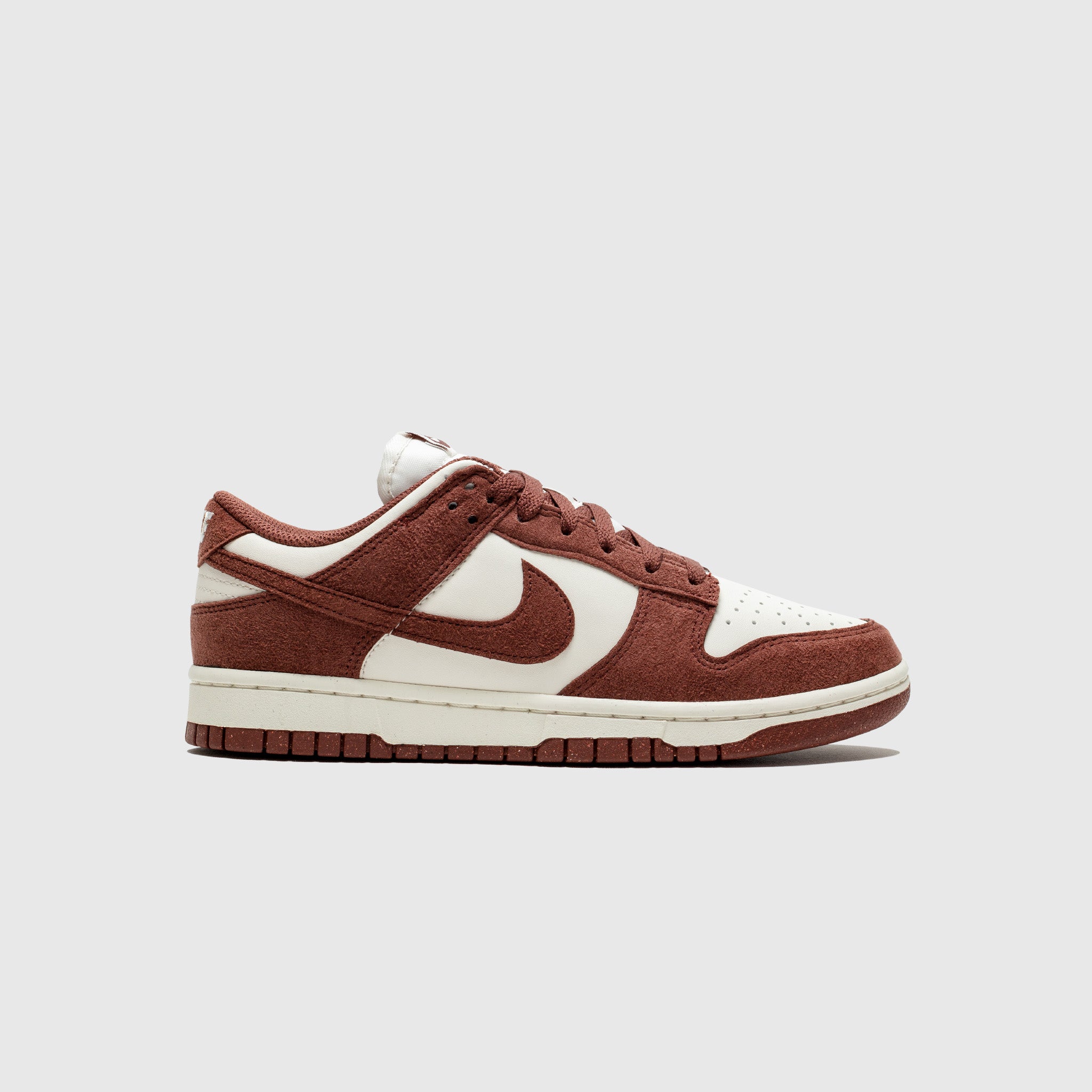 WMNS DUNK LOW RED SEPIA