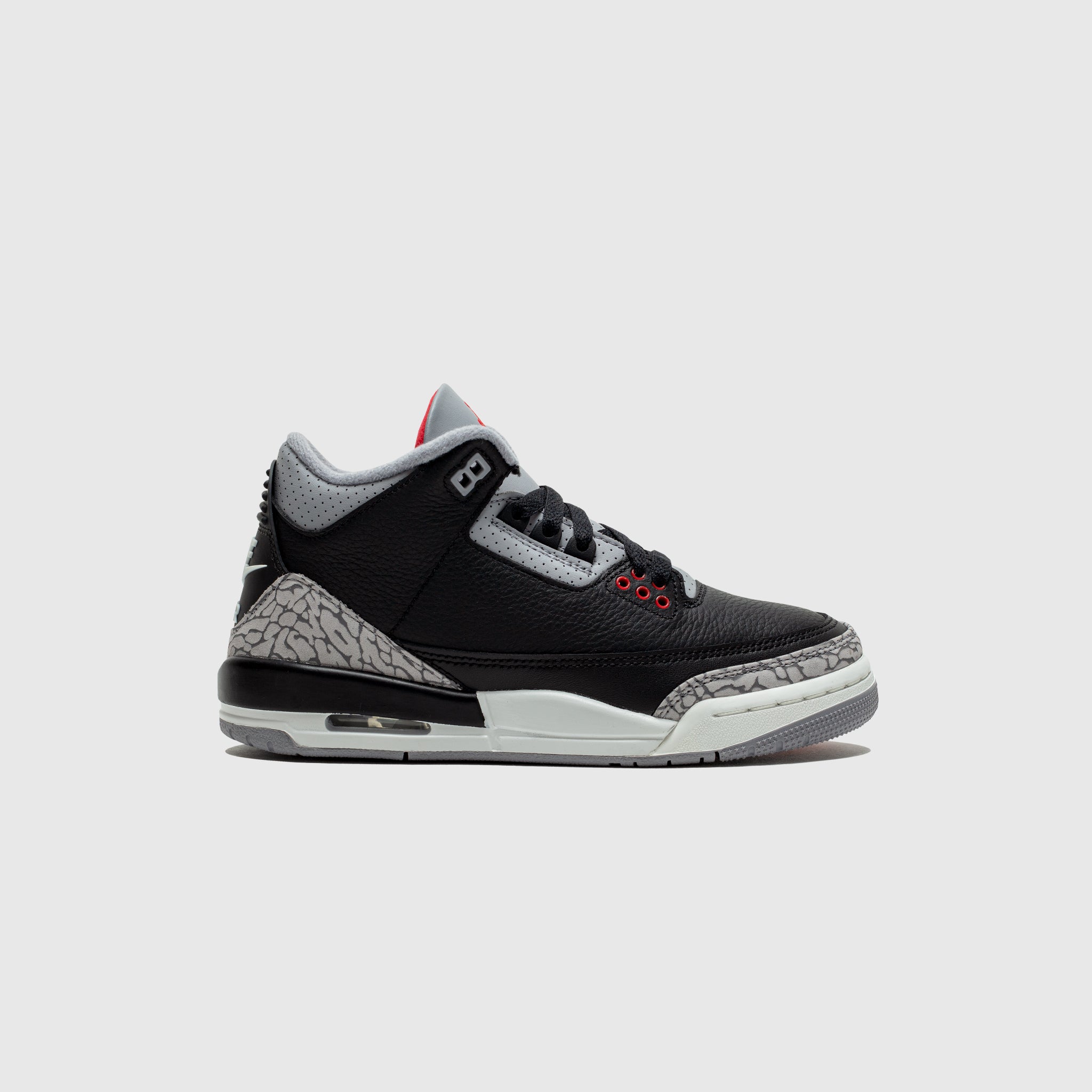 AIR JORDAN 3 RETRO (GS) BLACK CEMENT REIMAGINED