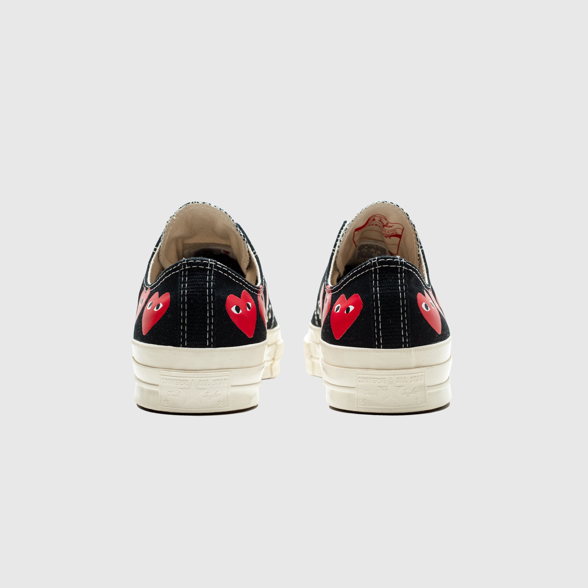 CHUCK TAYLOR ALL-STAR '70 OX BLACK/RED MULTI HEART