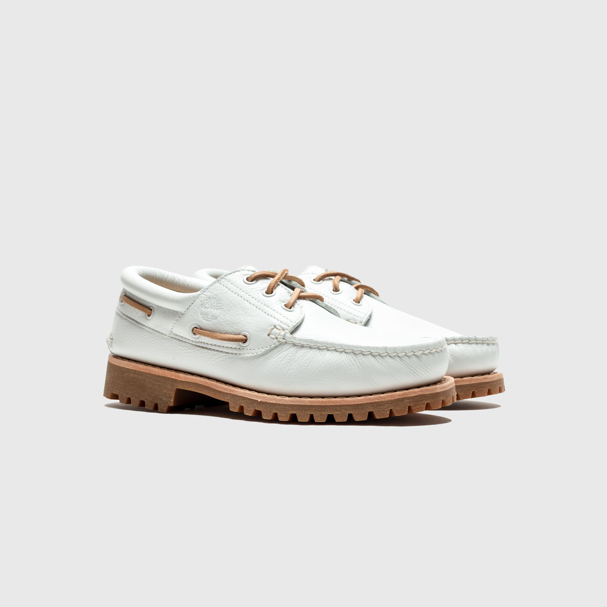 3-EYE LUG HANDSEWN BOAT SHOE