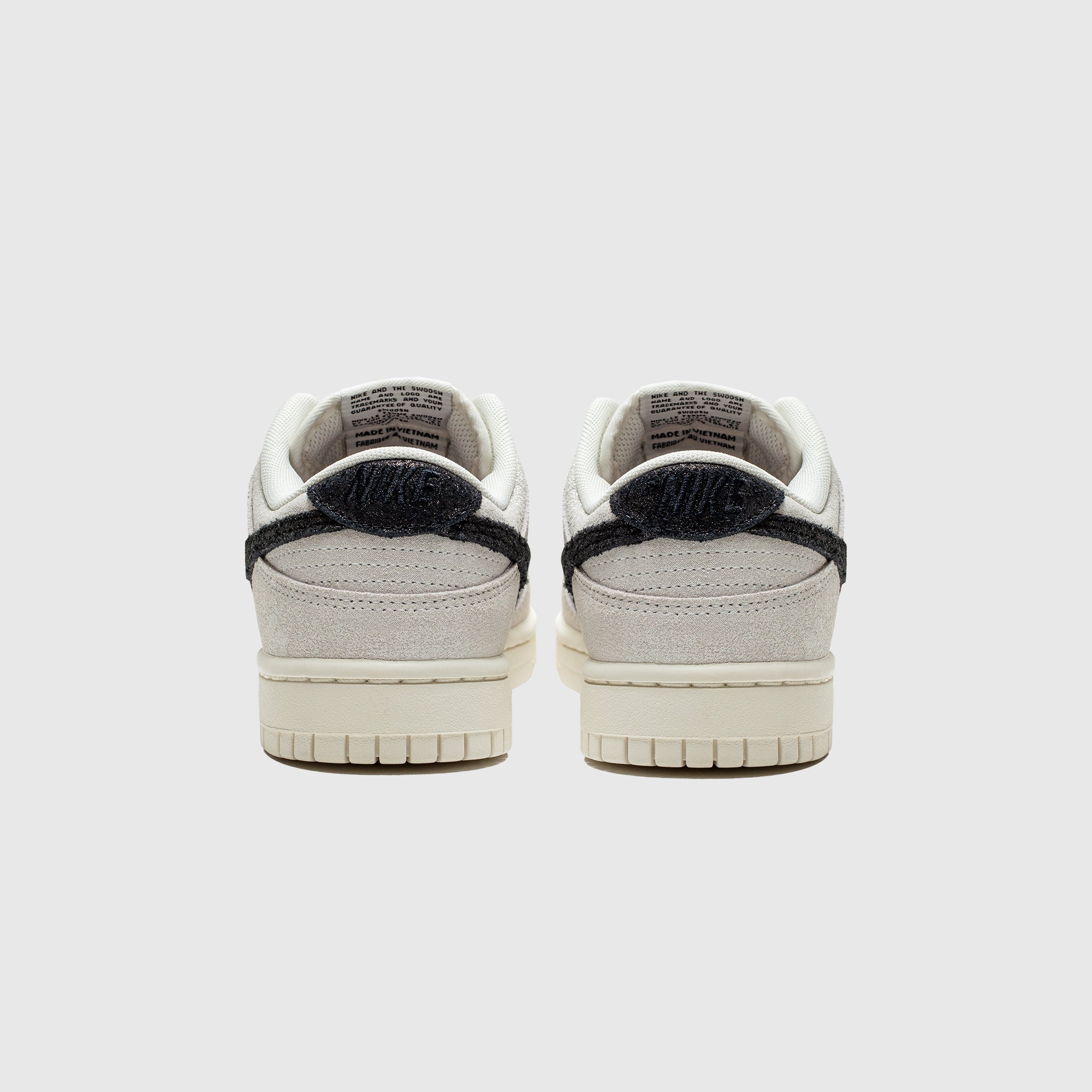 WMNS DUNK LOW SE SAIL & BLACK