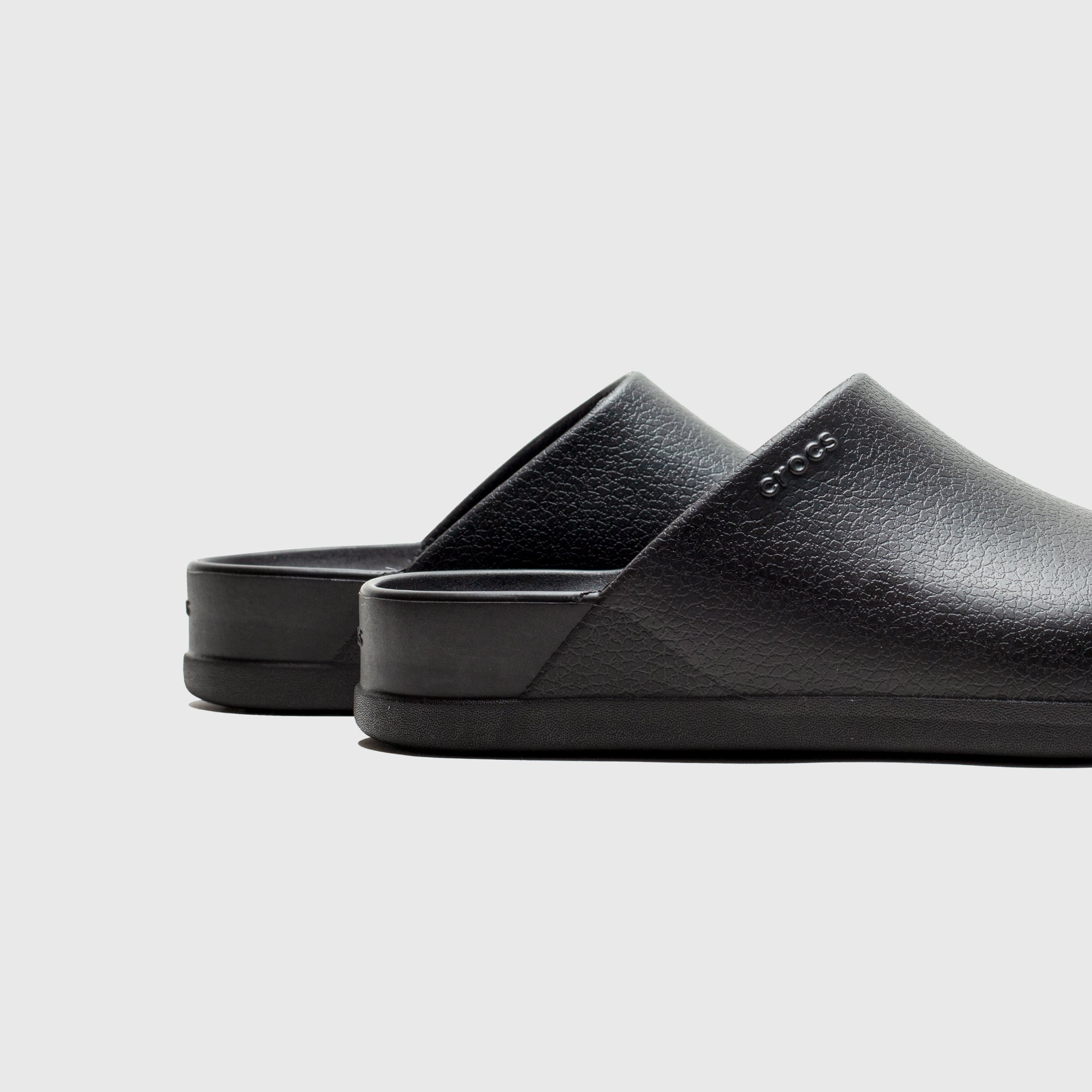 DYLAN CLOG BLACK