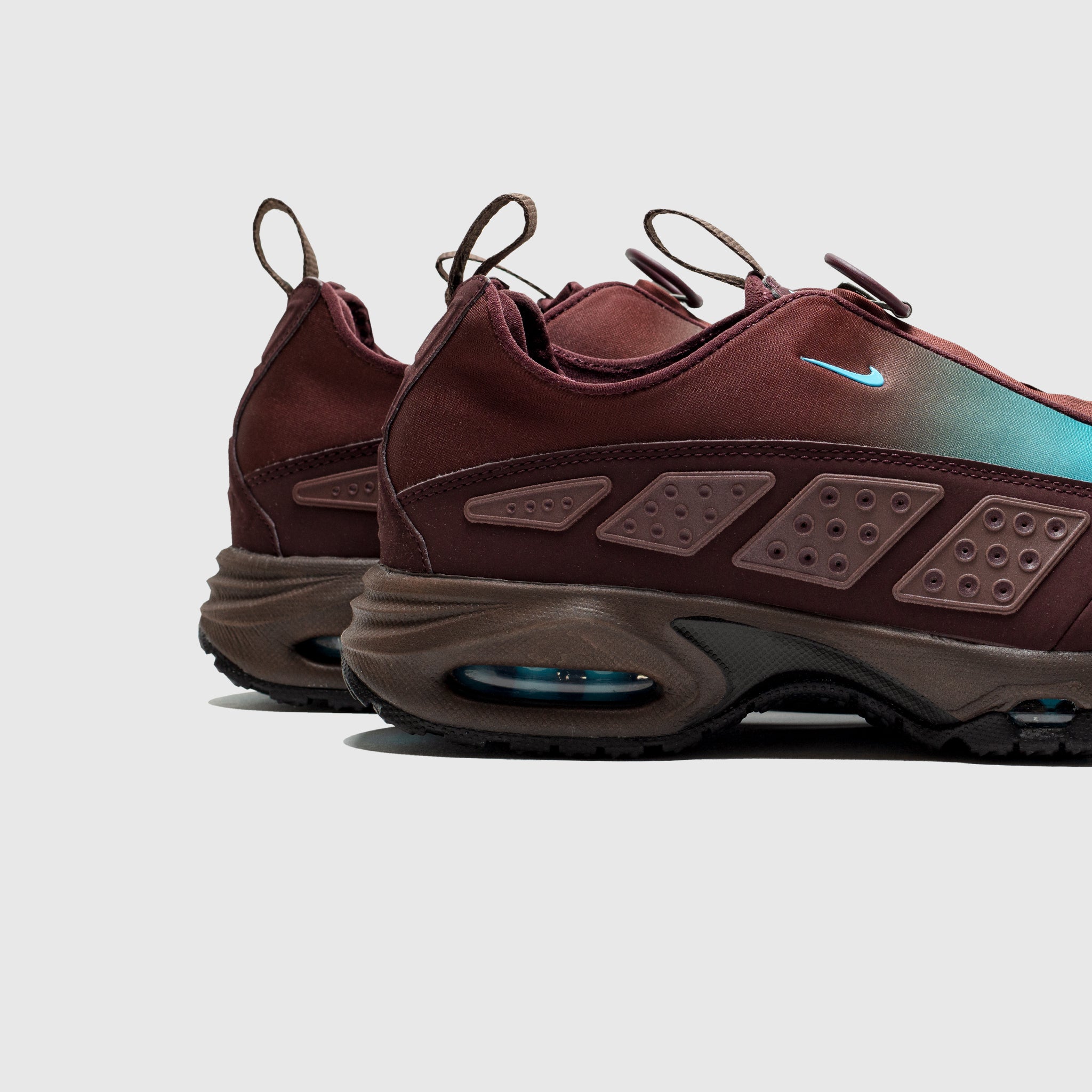 WMNS AIR MAX SUNDER BURGUNDY CRUSH