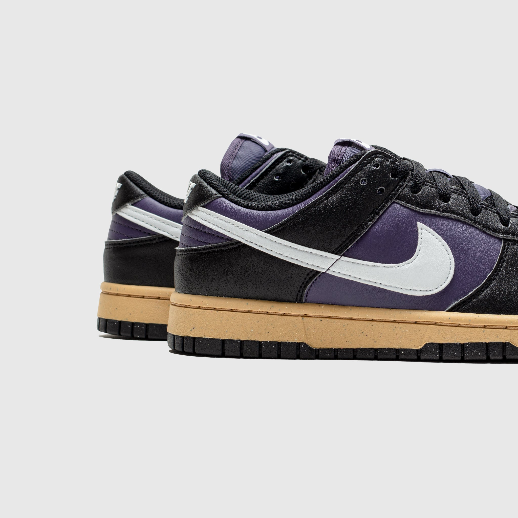 WMNS DUNK LOW DARK RAISIN