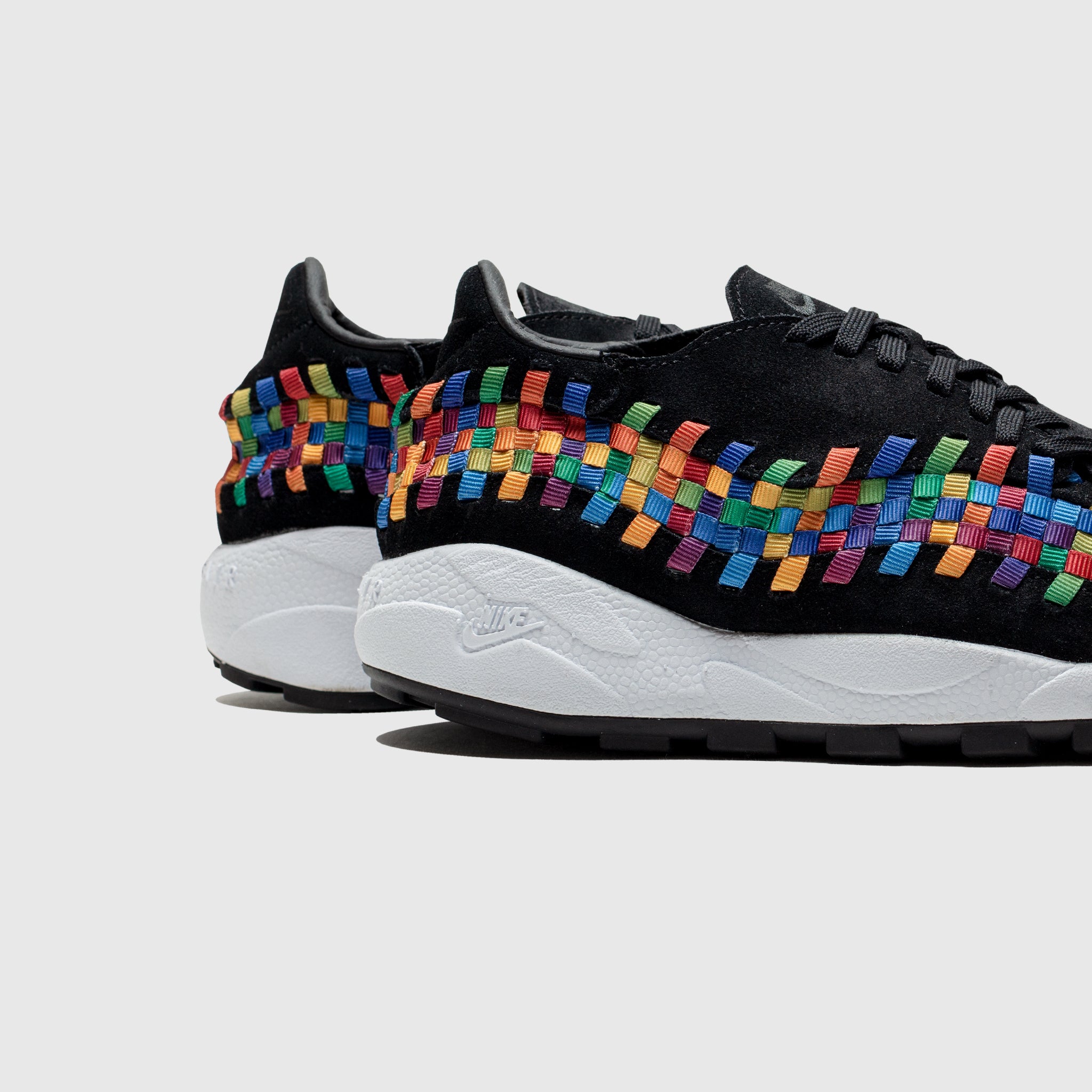 WMNS AIR FOOTSCAPE WOVEN RAINBOW