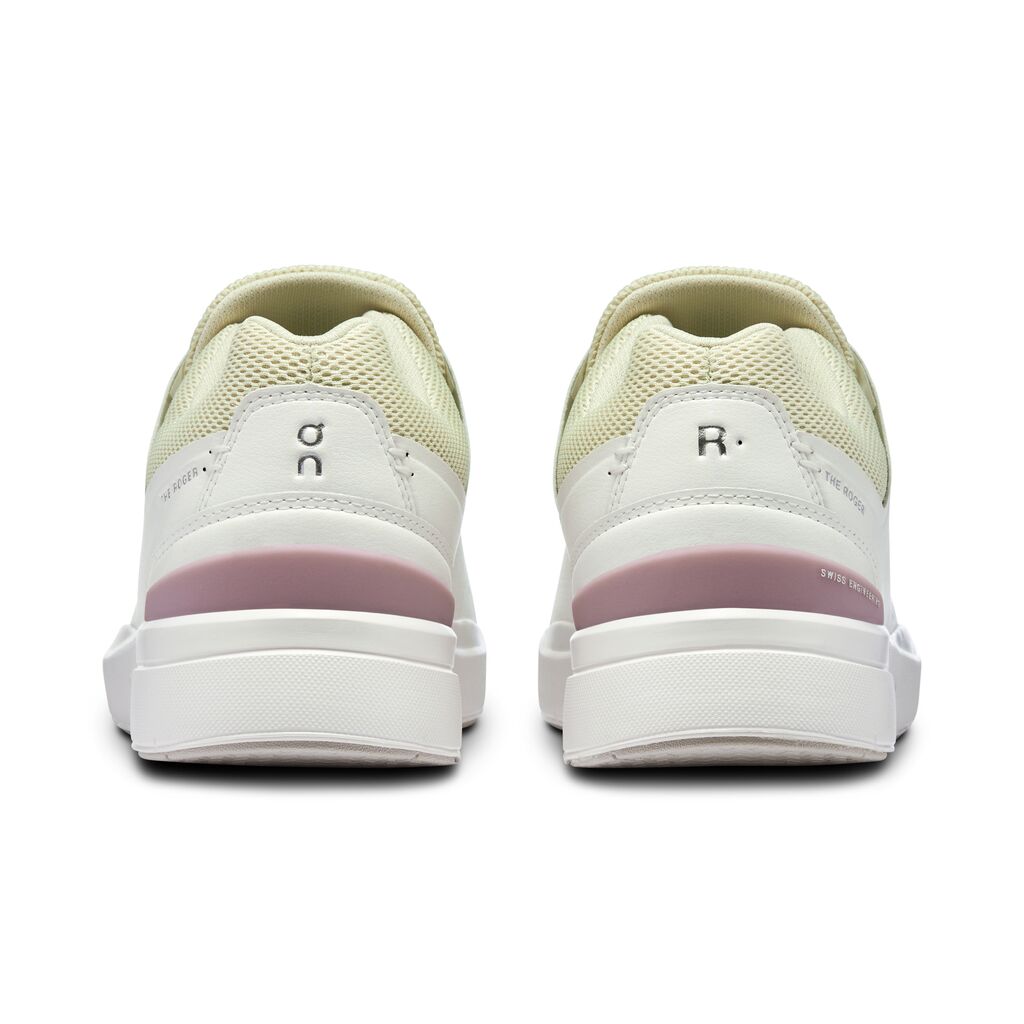 On Running Women's The ROGER Advantage - White/Mauve