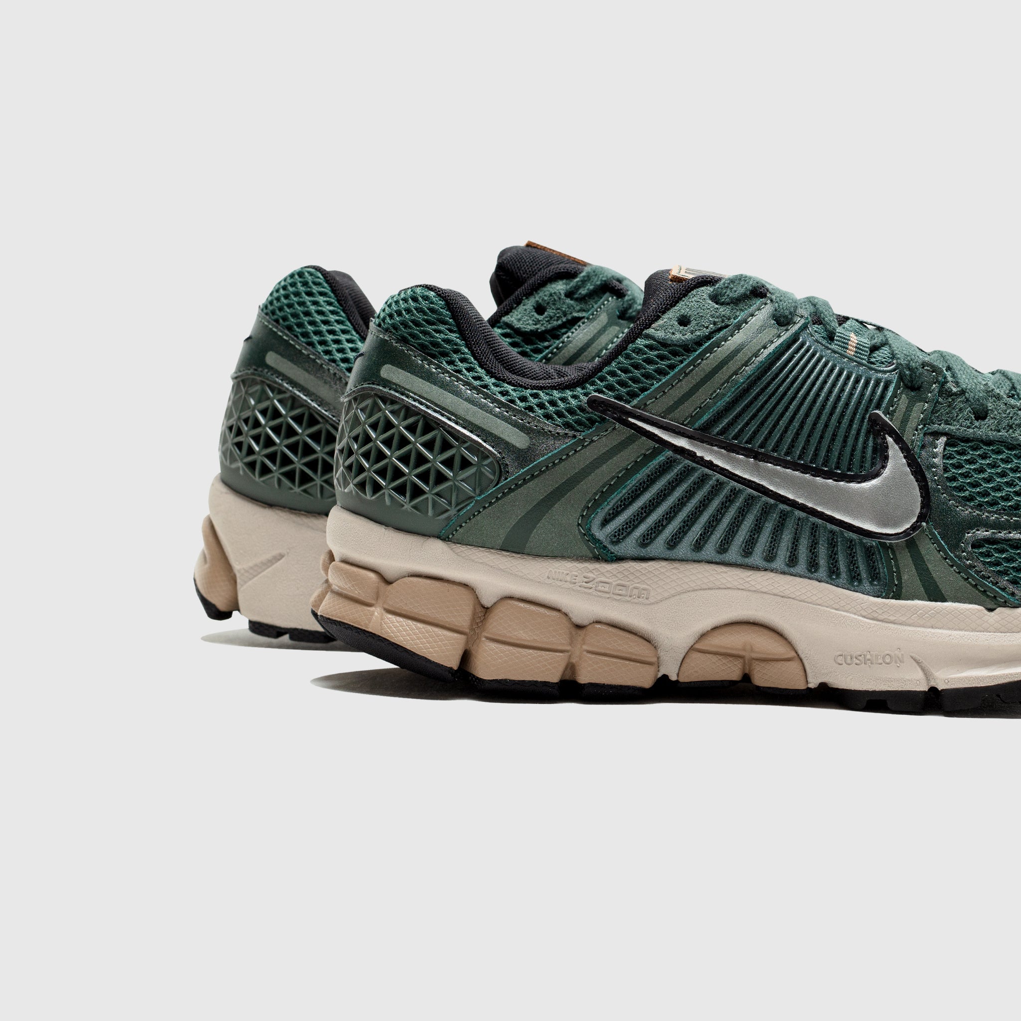 WMNS ZOOM VOMERO 5 VINTAGE GREEN