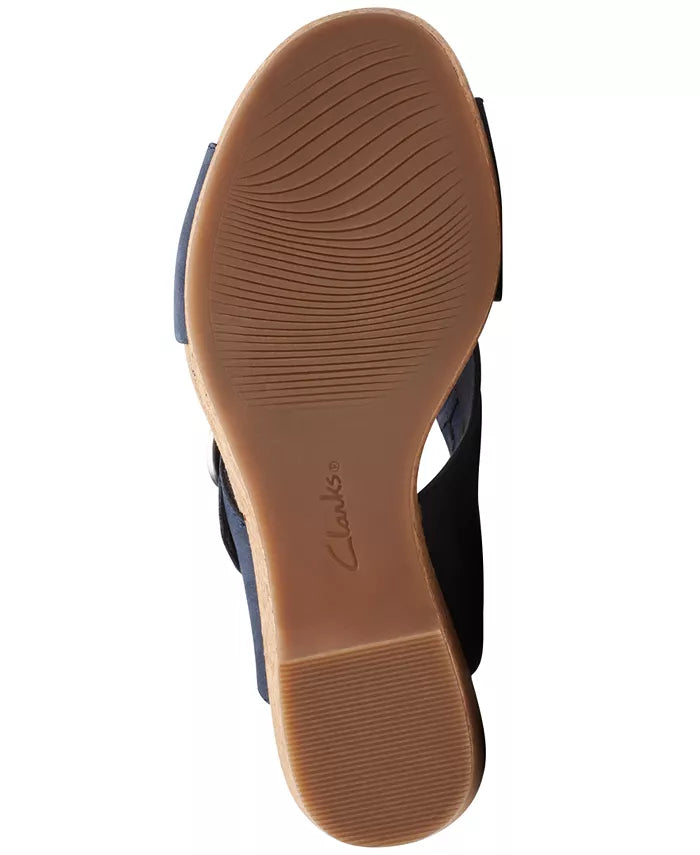 Clarks Women's Giselle Dove Sandals - Navy