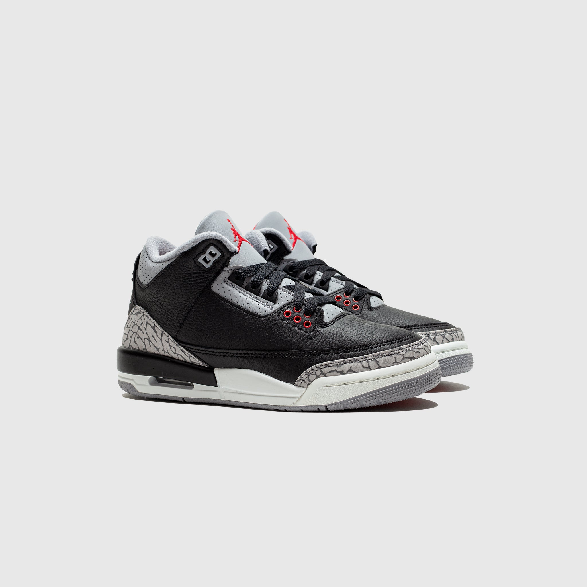 AIR JORDAN 3 RETRO (GS) BLACK CEMENT REIMAGINED