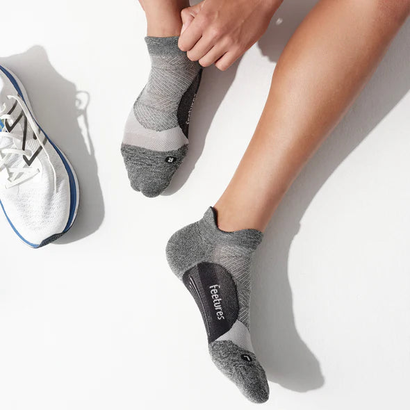 Feetures Elite Light Cushion Sock - Midblock Gray