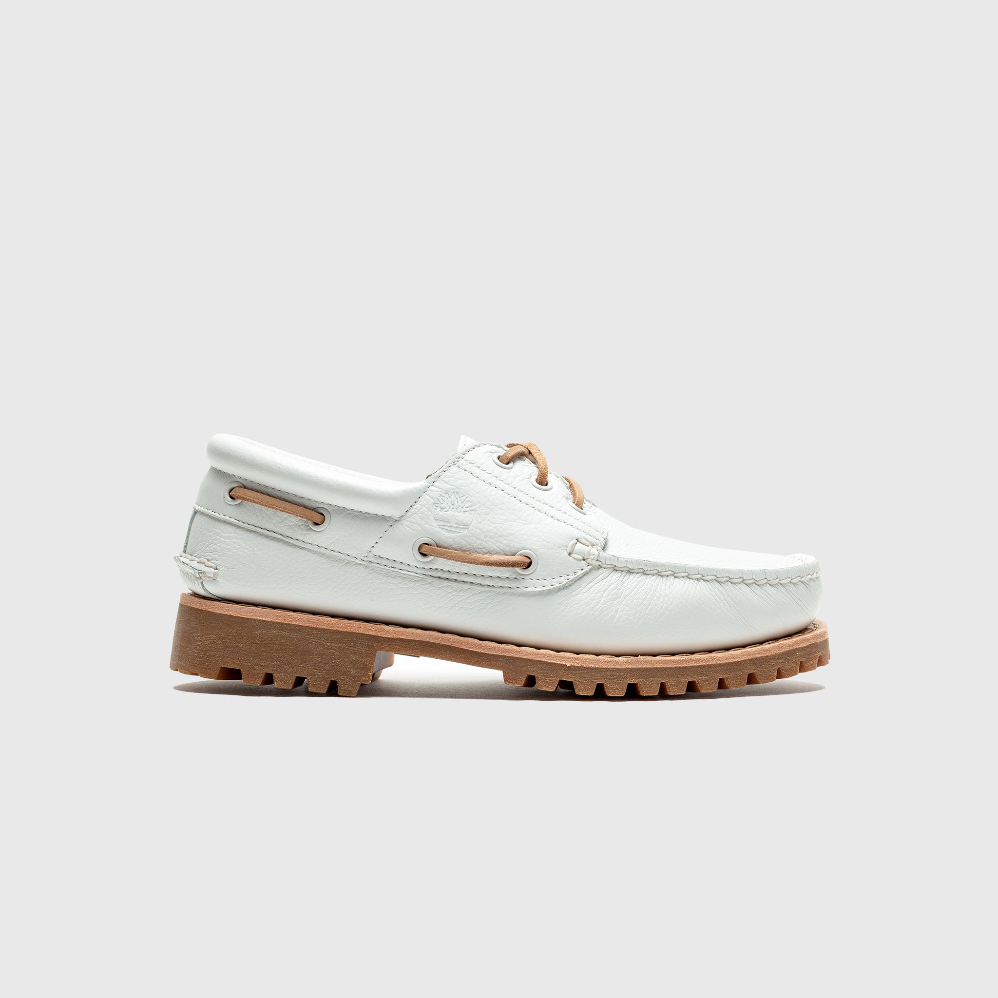 3-EYE LUG HANDSEWN BOAT SHOE