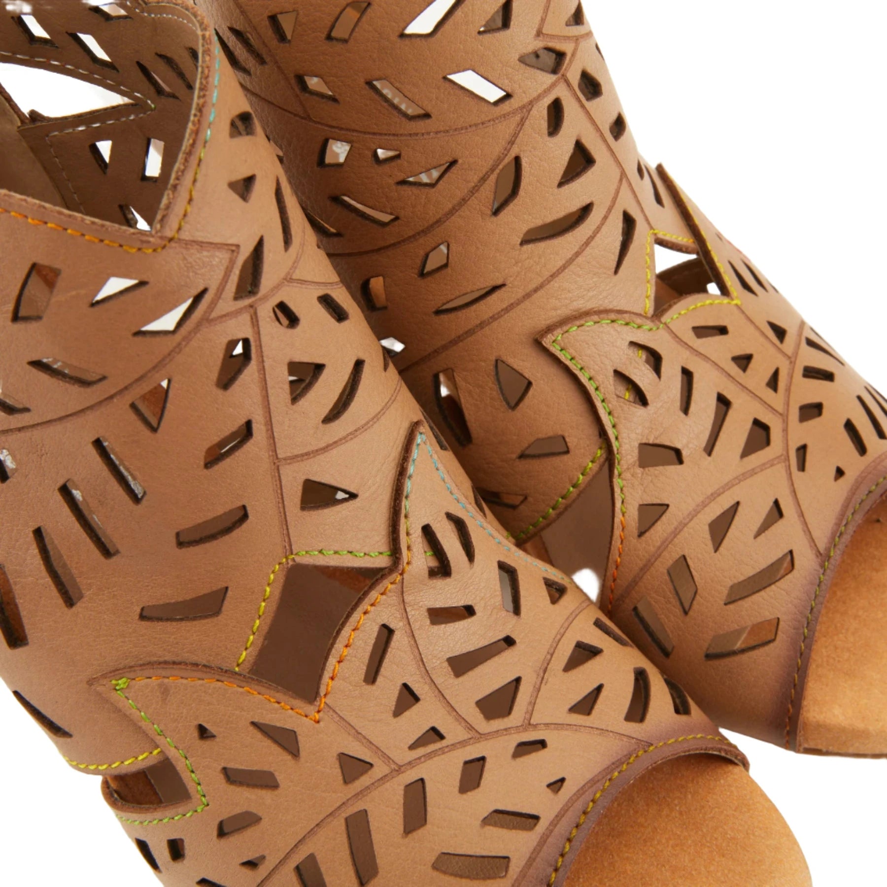 L'Artiste by Spring Step Women's Icon Sandals - Tan