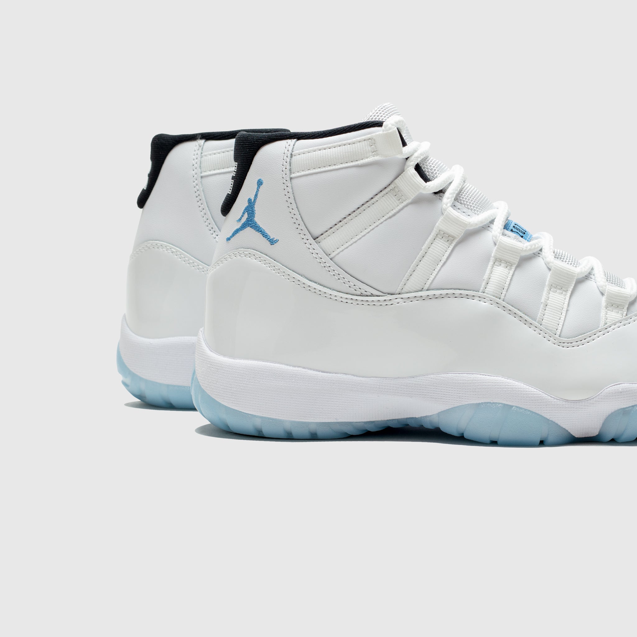 AIR JORDAN 11 RETRO LEGEND BLUE